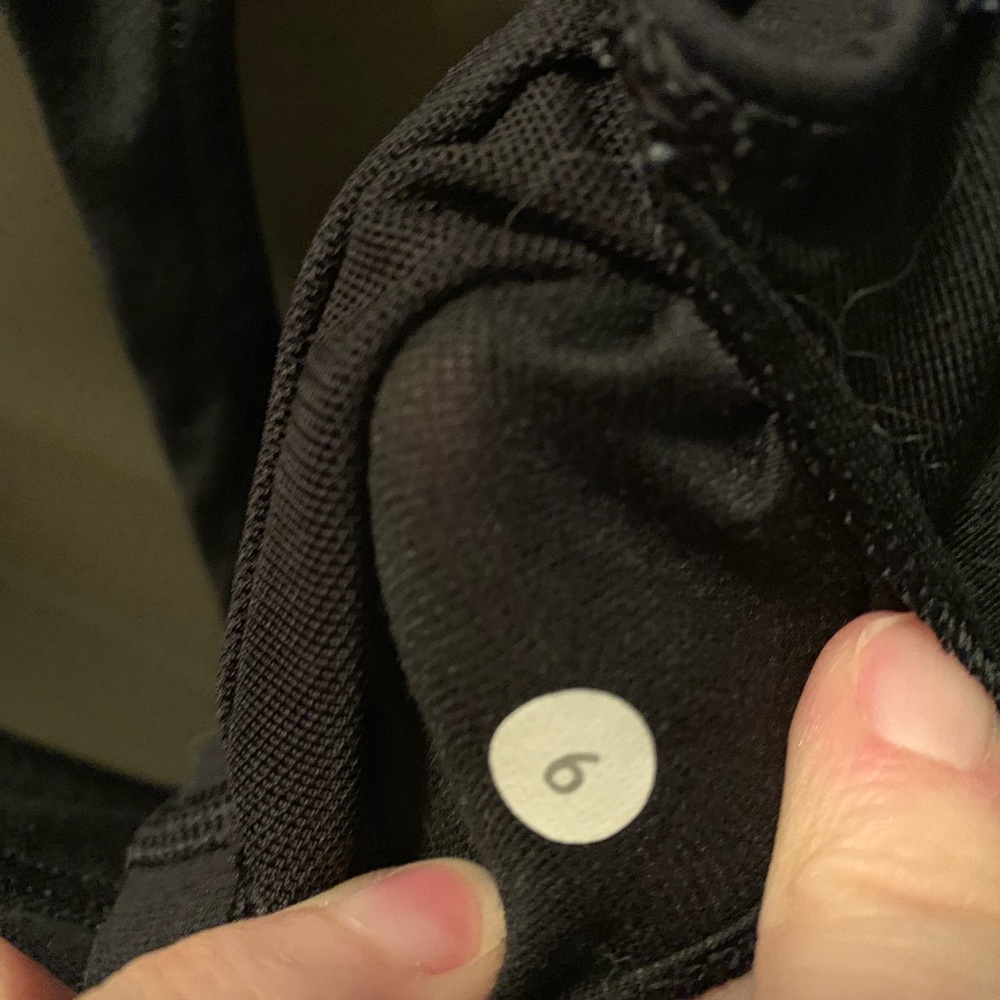 Lululemon Tank - Picture 4 of 4